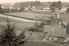 1958-Der-neue-Sportplatz-aus-der-Entfernung-2