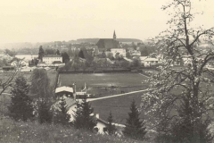 1958-Der-neue-Sportplatz-aus-der-Entfernung-1